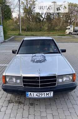 Седан Mercedes-Benz 190 1985 в Черкассах