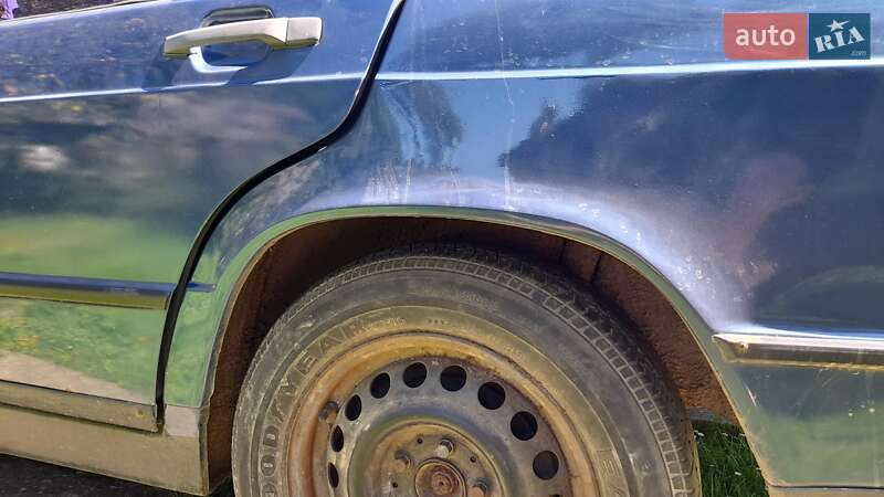 Седан Mercedes-Benz 190 1985 в Стрые