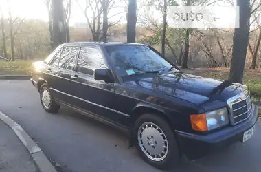 Mercedes-Benz 190 1988