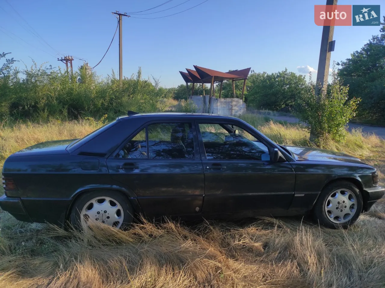 авто на свої роки в непоганому стані,кожен день на ходу,на всі питання відповім по телефону,можливий торг у капота.
