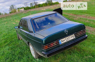 Седан Mercedes-Benz 190 1984 в Покровську
