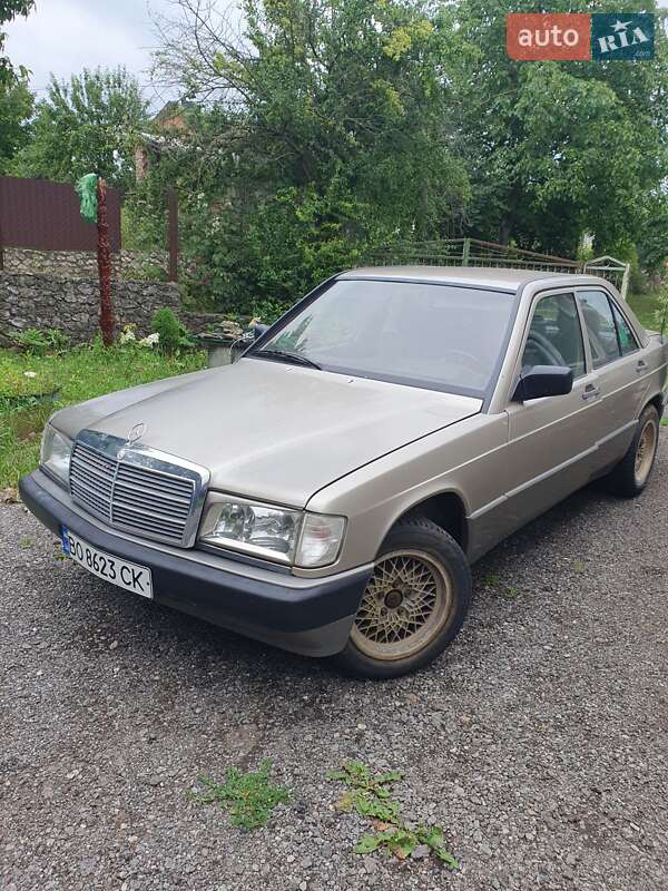 Mercedes-Benz 190 1984
