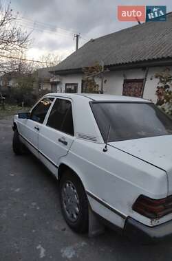 Седан Mercedes-Benz 190 1983 в Золотоноше