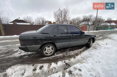 Седан Mercedes-Benz 190 1988 в Бобровице