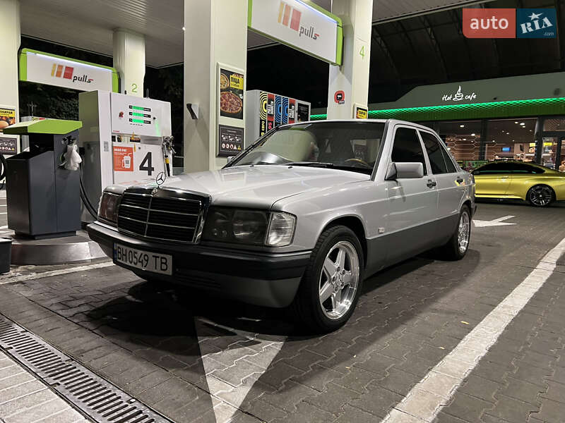 Mercedes-Benz 190 1992