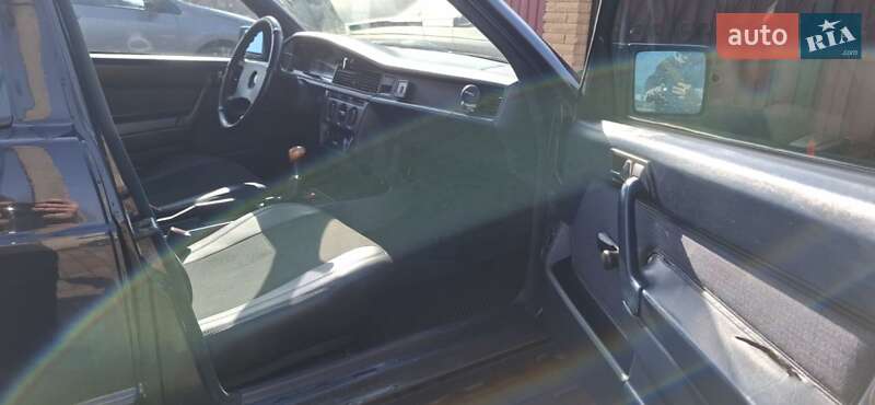 Седан Mercedes-Benz 190 1987 в Нежине