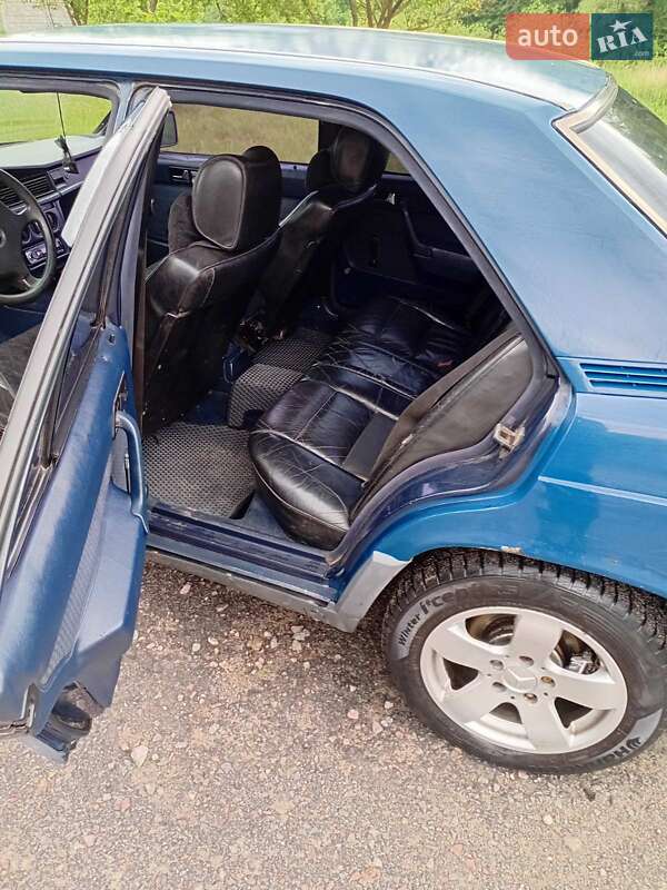 Седан Mercedes-Benz 190 1991 в Тараще
