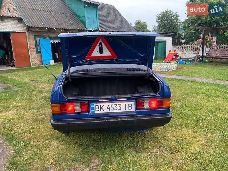 Седан Mercedes-Benz 190 1987 в Ровно