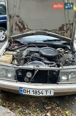 Седан Mercedes-Benz 190 1987 в 