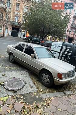 Седан Mercedes-Benz 190 1987 в 