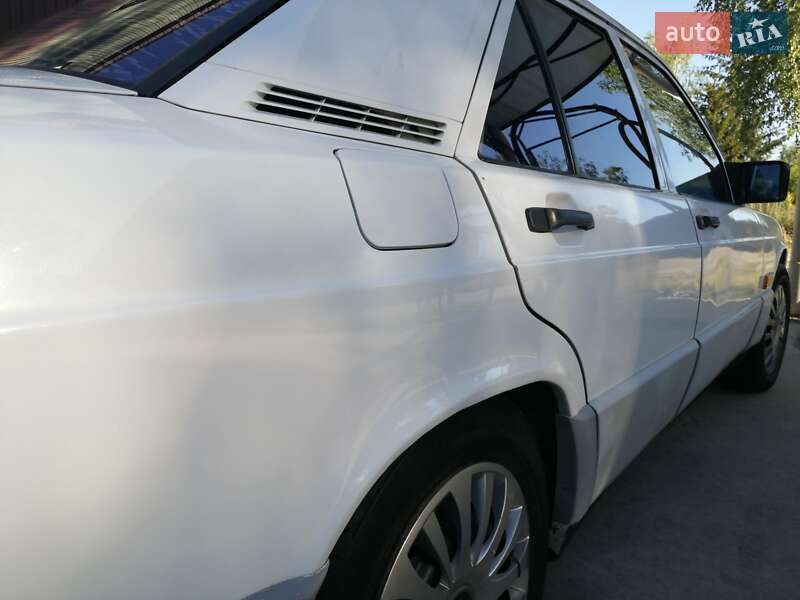 Седан Mercedes-Benz 190 1992 в Славуте