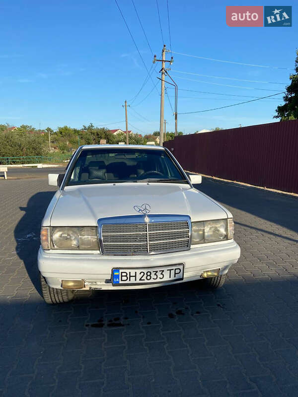 Седан Mercedes-Benz 190 1990 в Одессе фото 2 Седан Mercedes-Benz 190 1990 в Одессе