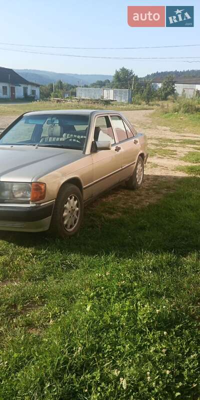 Mercedes-Benz 190 1986