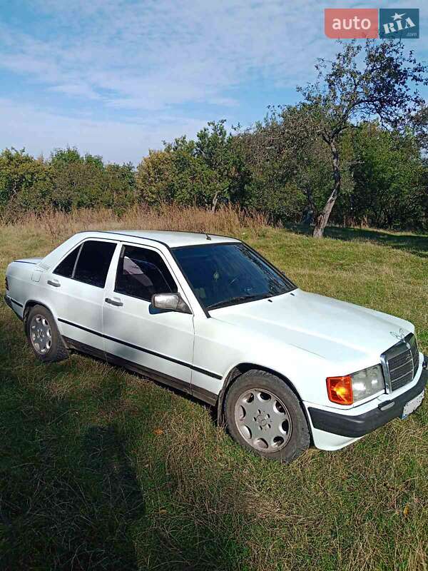 Mercedes-Benz 190 1990 Mercedes-Benz 190 1990