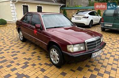 Седан Mercedes-Benz 190 1988 в Томашполі