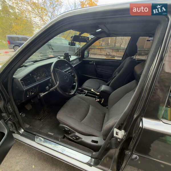 Седан Mercedes-Benz 190 1989 в Киеве фото 8 Седан Mercedes-Benz 190 1989 в Киеве