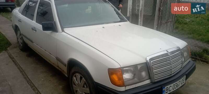 Седан Mercedes-Benz 190 1988 в Золочеве