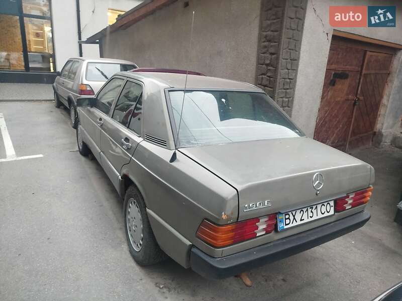 Седан Mercedes-Benz 190 1987 в Хмельницком фото 2 Седан Mercedes-Benz 190 1987 в Хмельницком