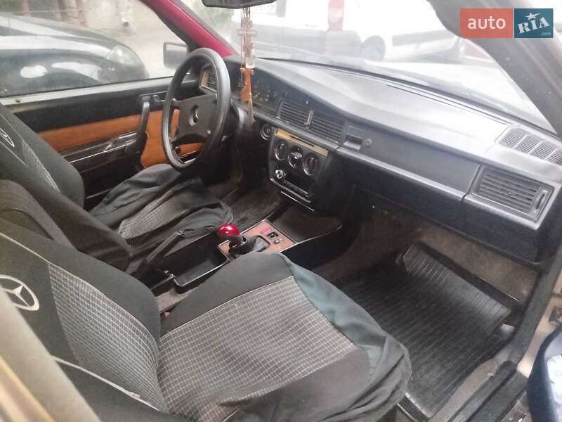 Седан Mercedes-Benz 190 1987 в Хмельницком фото 6 Седан Mercedes-Benz 190 1987 в Хмельницком