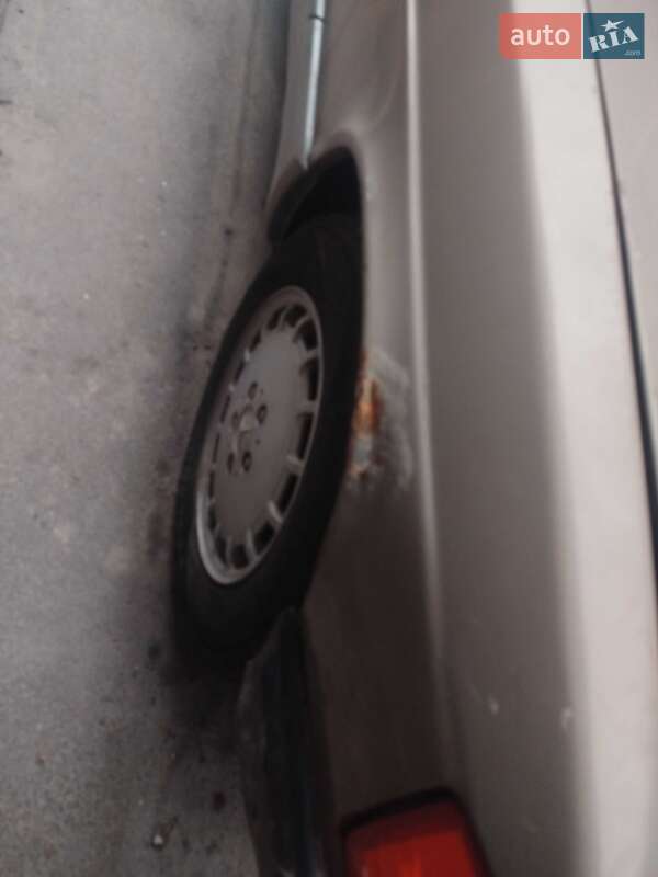 Седан Mercedes-Benz 190 1987 в Хмельницком фото 9 Седан Mercedes-Benz 190 1987 в Хмельницком