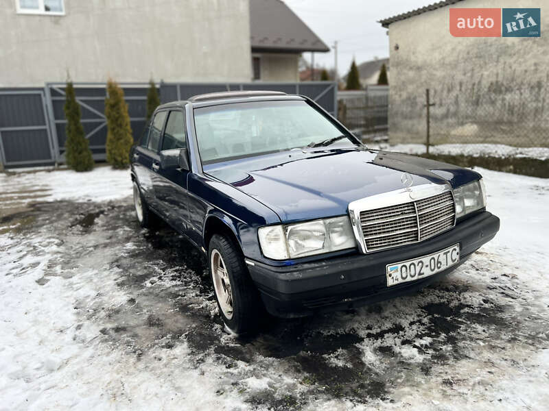 Mercedes-Benz 190 1985