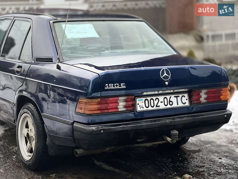 Седан Mercedes-Benz 190 1985 в Самборе