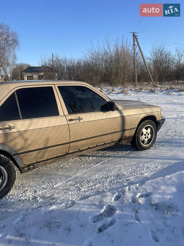 Седан Mercedes-Benz 190 1986 в Мирополе