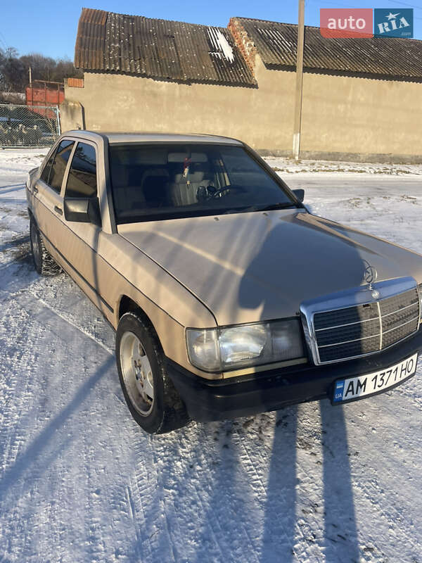 Седан Mercedes-Benz 190 1986 в Мирополе