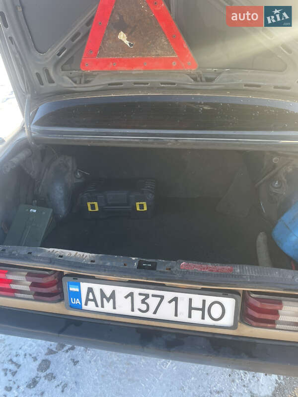 Седан Mercedes-Benz 190 1986 в Мирополе