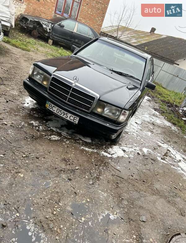 Mercedes-Benz 190 1988 Mercedes-Benz 190 1988