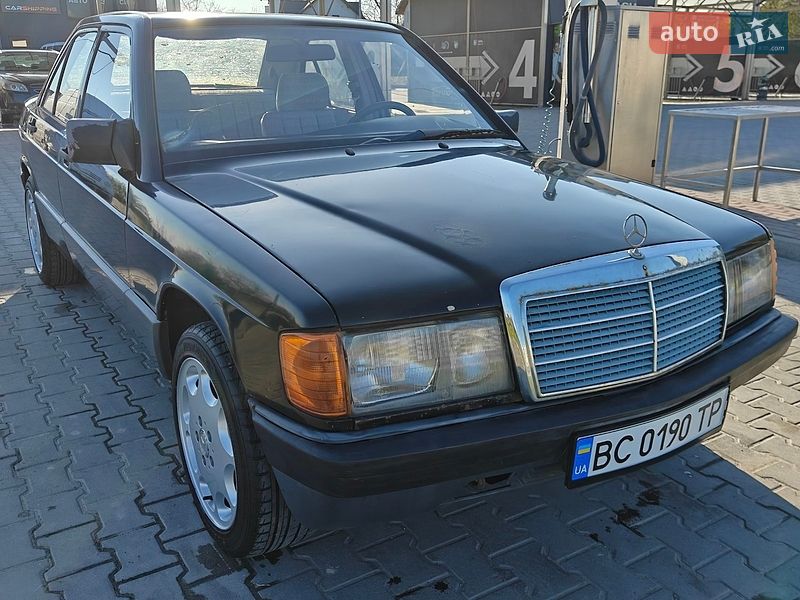 Mercedes-Benz 190 1993