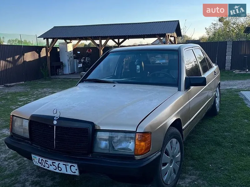 Mercedes-Benz 190 1987