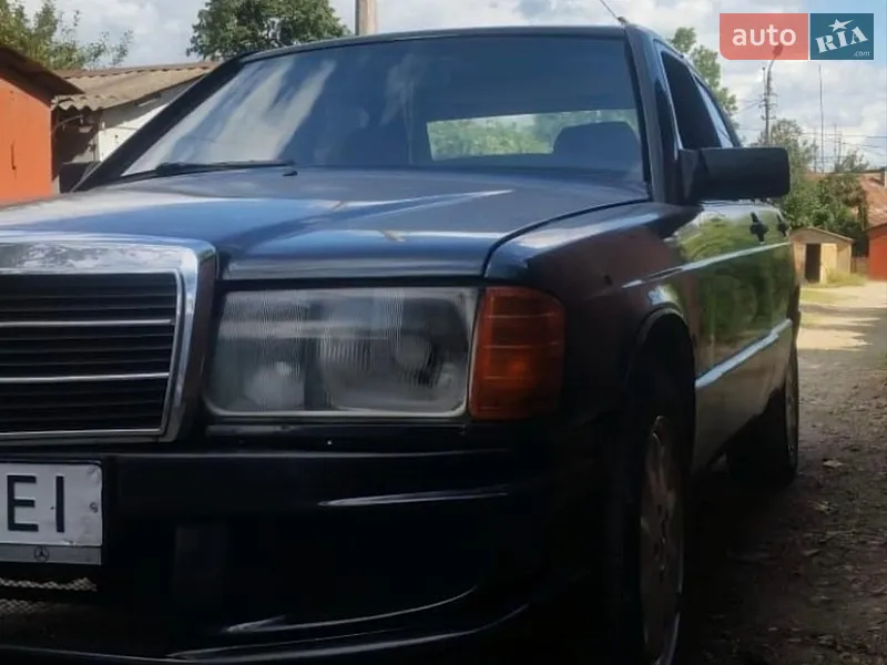 Mercedes-Benz 190 1986