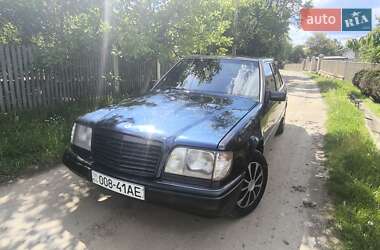 Седан Mercedes-Benz 500K 1994 в 