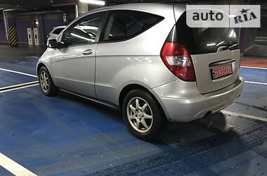 Купе Mercedes-Benz A-Class 2009 в 