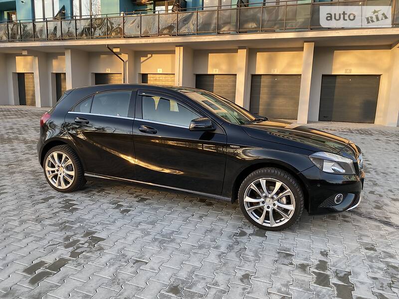 Хетчбек Mercedes-Benz A-Class 2017 в Луцьку
