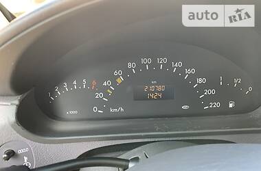 Хэтчбек Mercedes-Benz A-Class 2001 в 