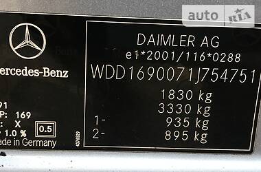 Хетчбек Mercedes-Benz A-Class 2009 в 