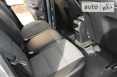 Хетчбек Mercedes-Benz A-Class 2009 в 