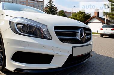 Седан Mercedes-Benz A-Class 2014 в 