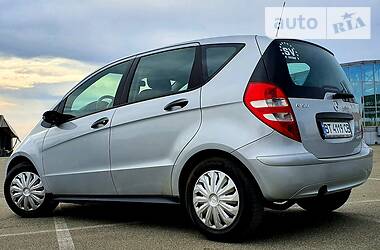 Хетчбек Mercedes-Benz A-Class 2006 в 
