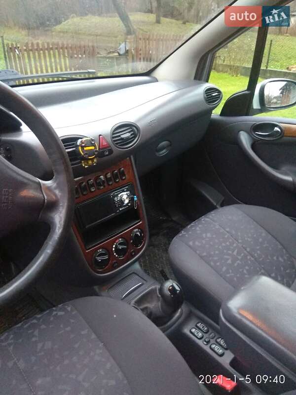 Хэтчбек Mercedes-Benz A-Class 2001 в Стрые