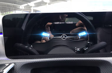 Седан Mercedes-Benz A-Class 2018 в Днепре