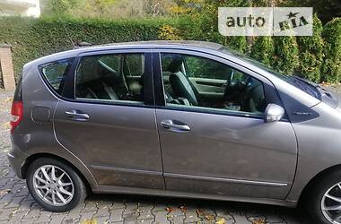 Хэтчбек Mercedes-Benz A-Class 2005 в 