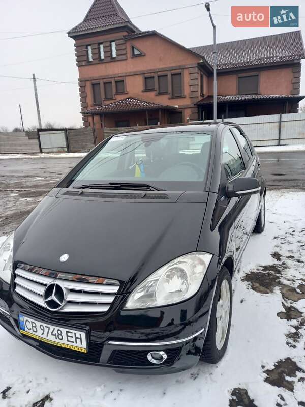 Хэтчбек Mercedes-Benz A-Class 2010 в Носовке