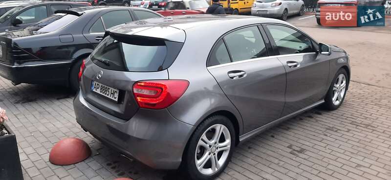 Хэтчбек Mercedes-Benz A-Class 2014 в Луцке фото 4 Хэтчбек Mercedes-Benz A-Class 2014 в Луцке