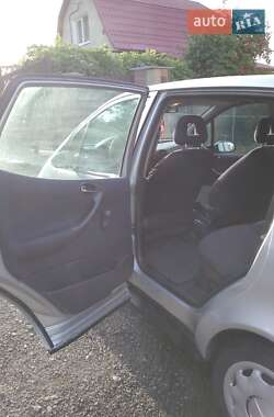 Хэтчбек Mercedes-Benz A-Class 2001 в 