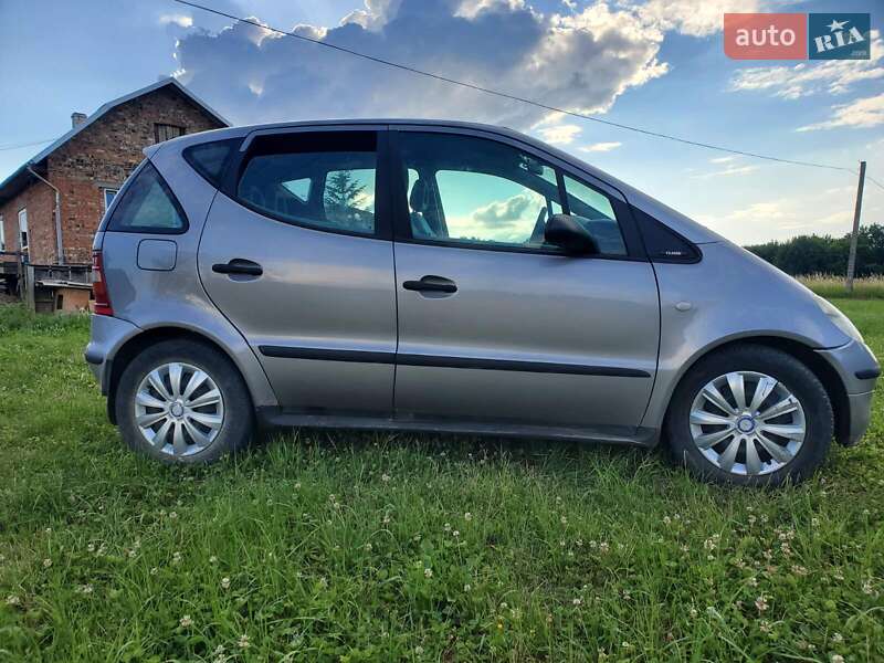 Хэтчбек Mercedes-Benz A-Class 2000 в Новомиргороде
