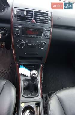 Хэтчбек Mercedes-Benz A-Class 2006 в Кривом Роге