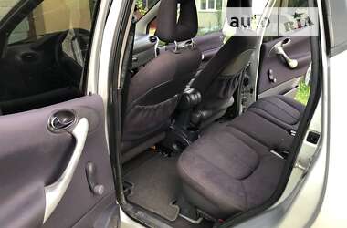 Хэтчбек Mercedes-Benz A-Class 2001 в 